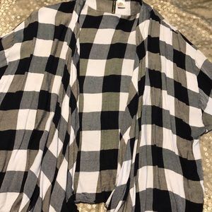 Cardigan plaid style light blue and black